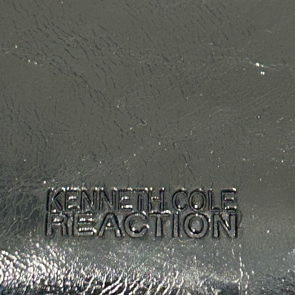 Kenneth Cole Reaction Black Wallet - Picture 3 of 12
